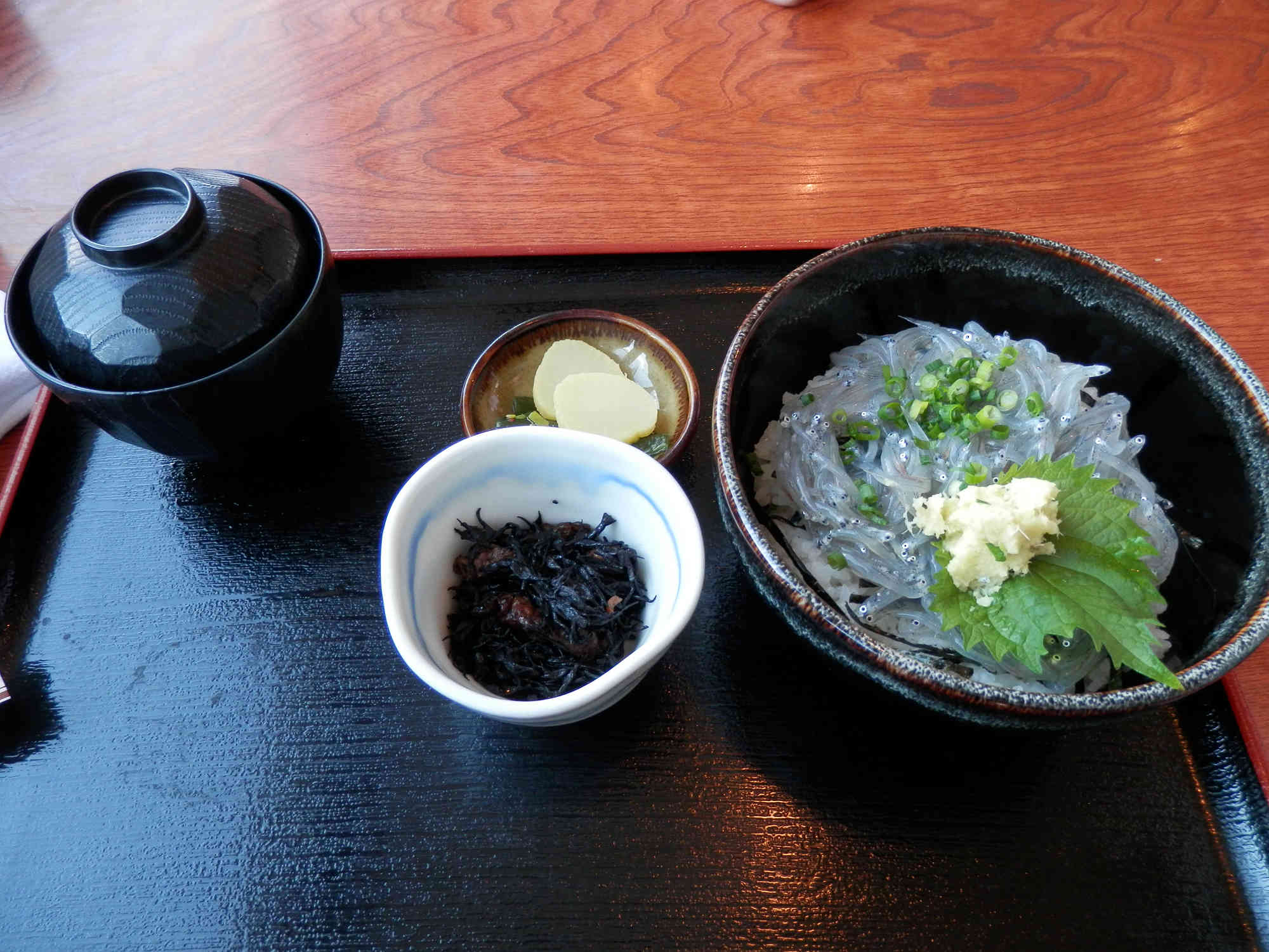 鎌倉江ノ島「しらす丼」