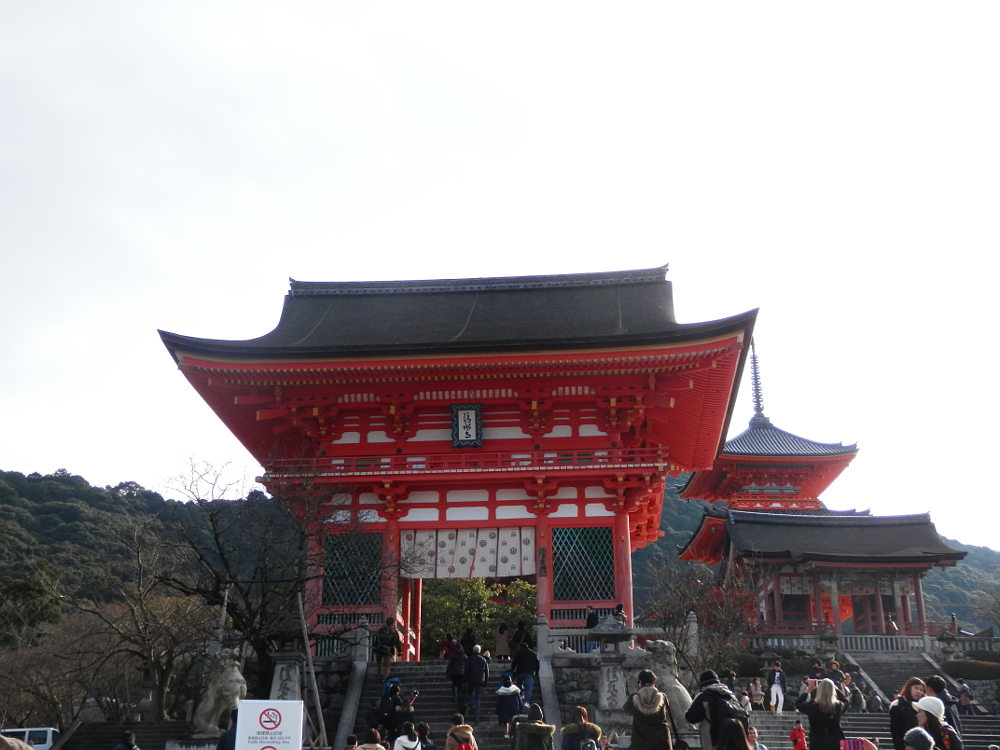 京都清水寺の仁王門