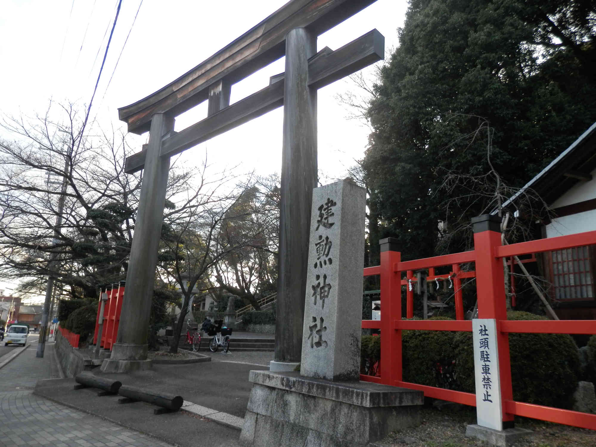 建勲神社の鳥居