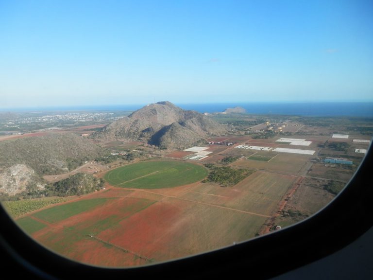 フベントゥド島（青年の島） 飛行機からの景色