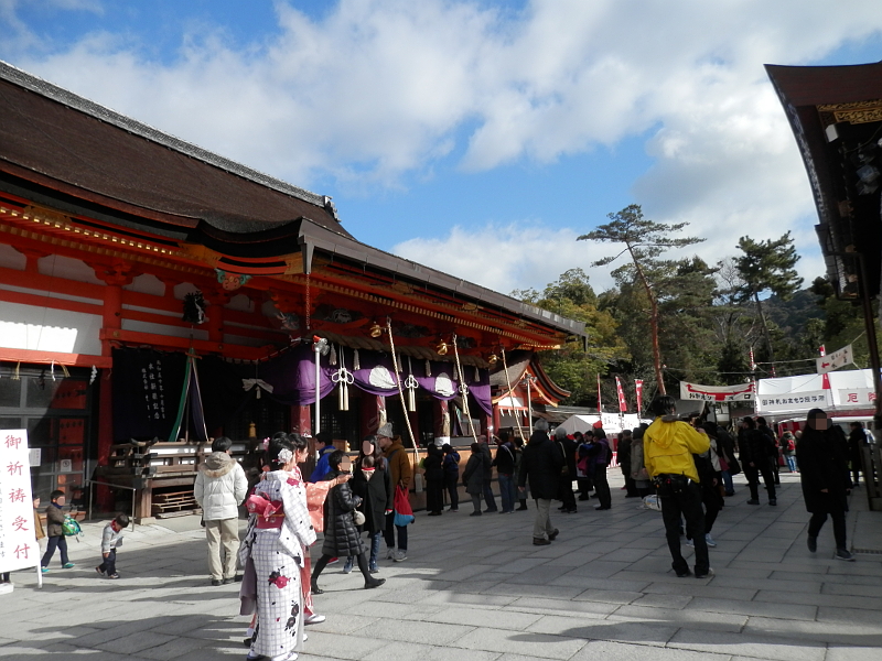 八坂神社の門