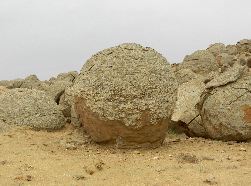 Torysh Stone Balls Valley