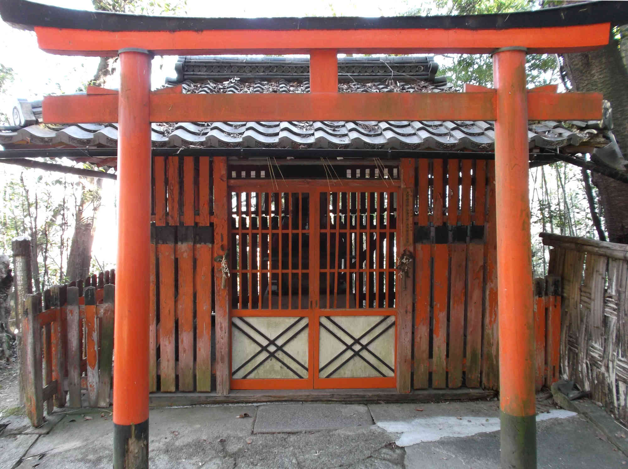 末社「大扉神社」