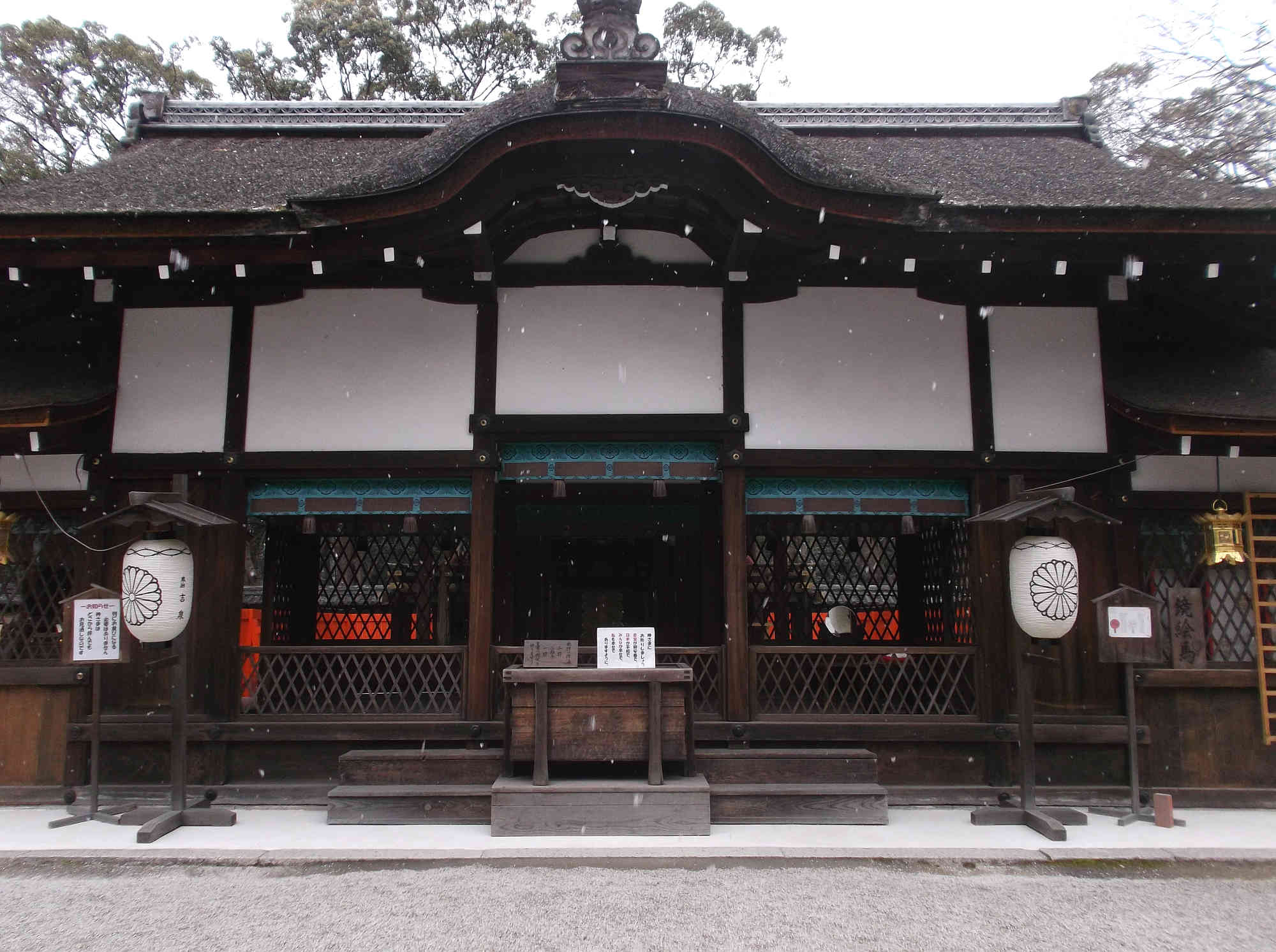 河合神社の拝殿（本殿）