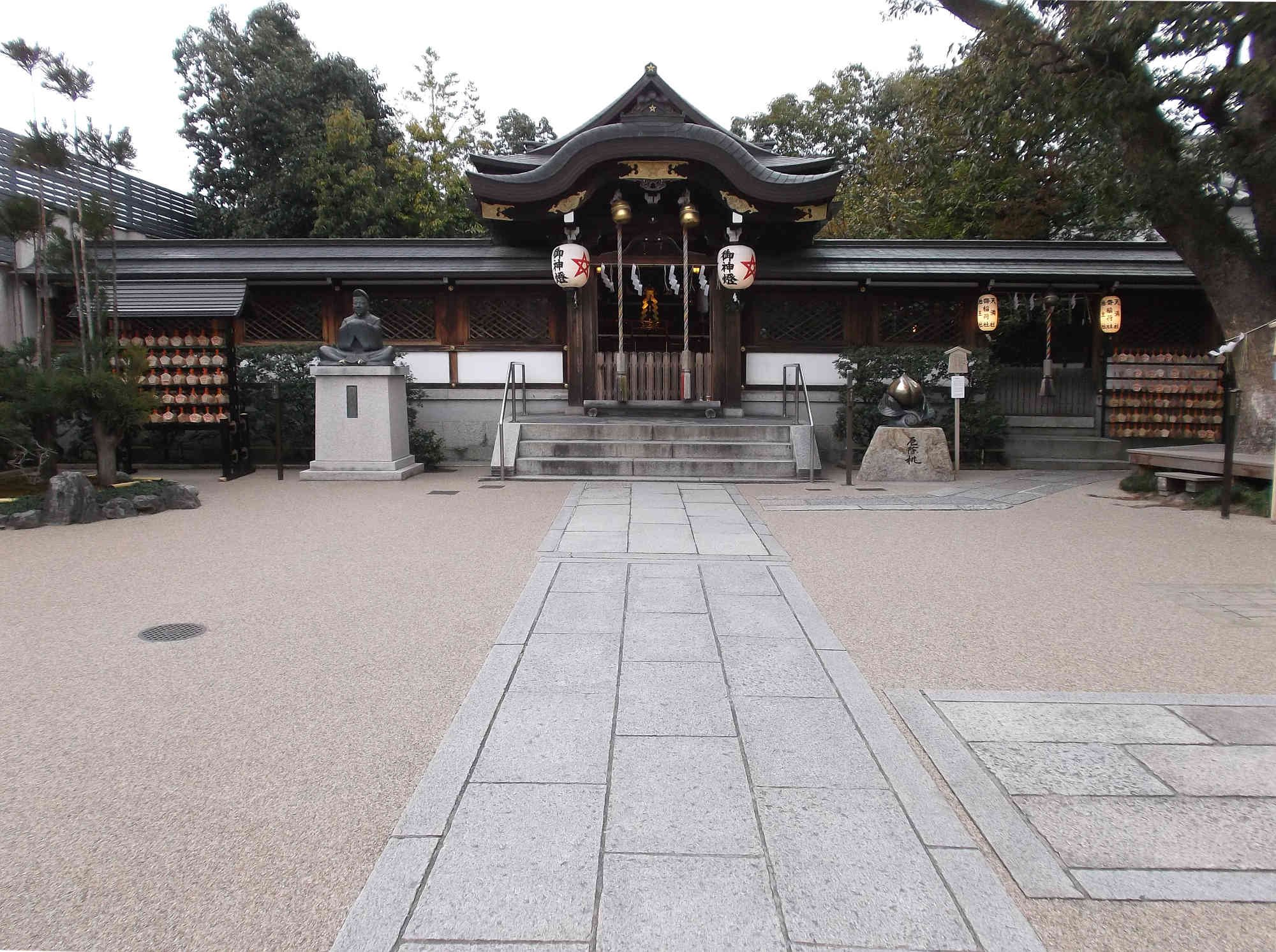 晴明神社の本殿（拝殿）