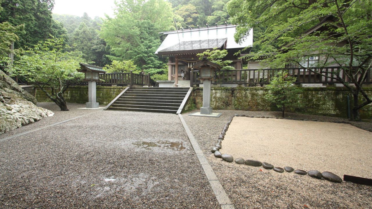 館山 安房神社