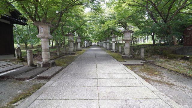 高山寺の参道