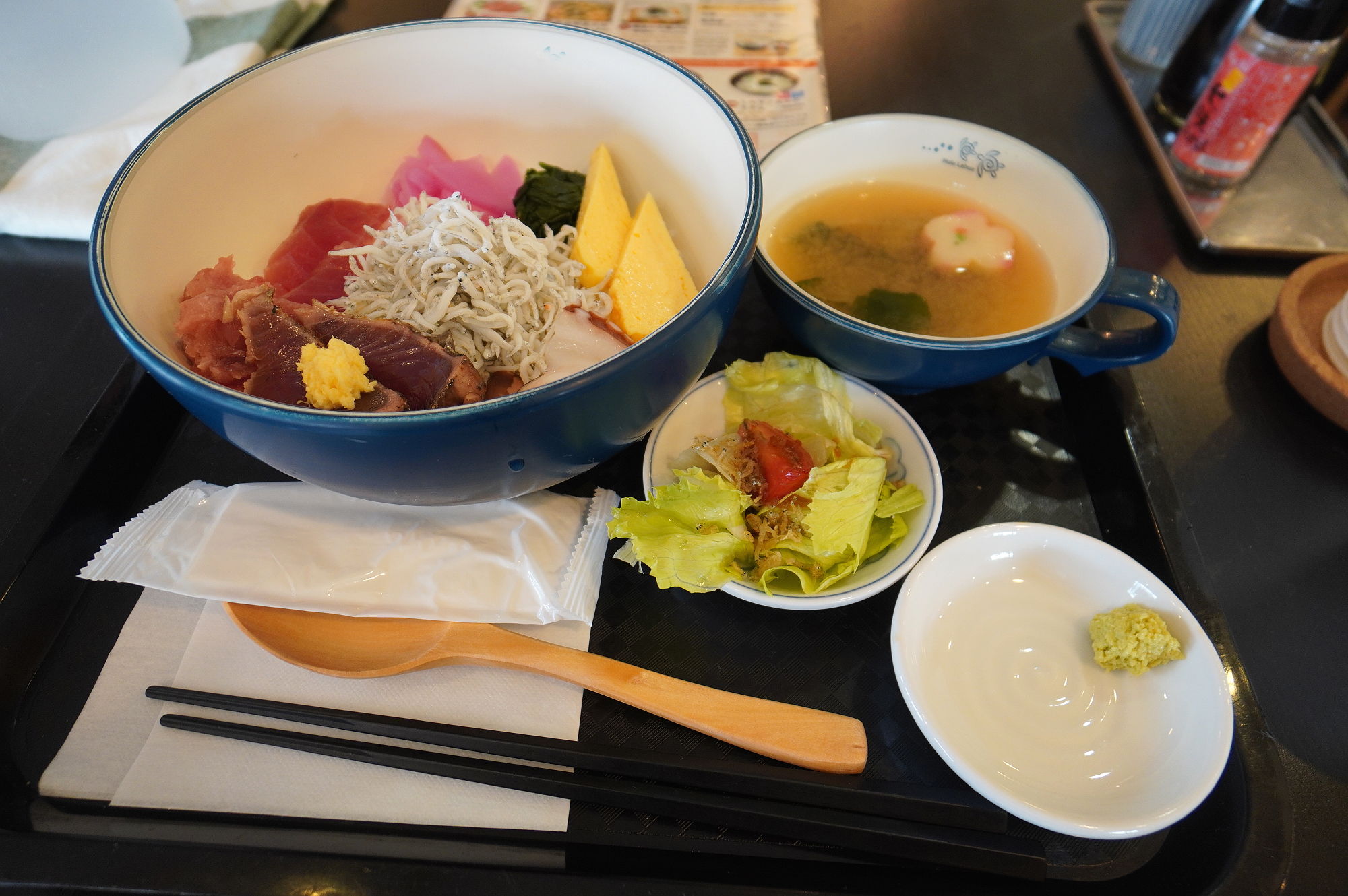 長谷駅で食べた昼ご飯「海鮮丼」