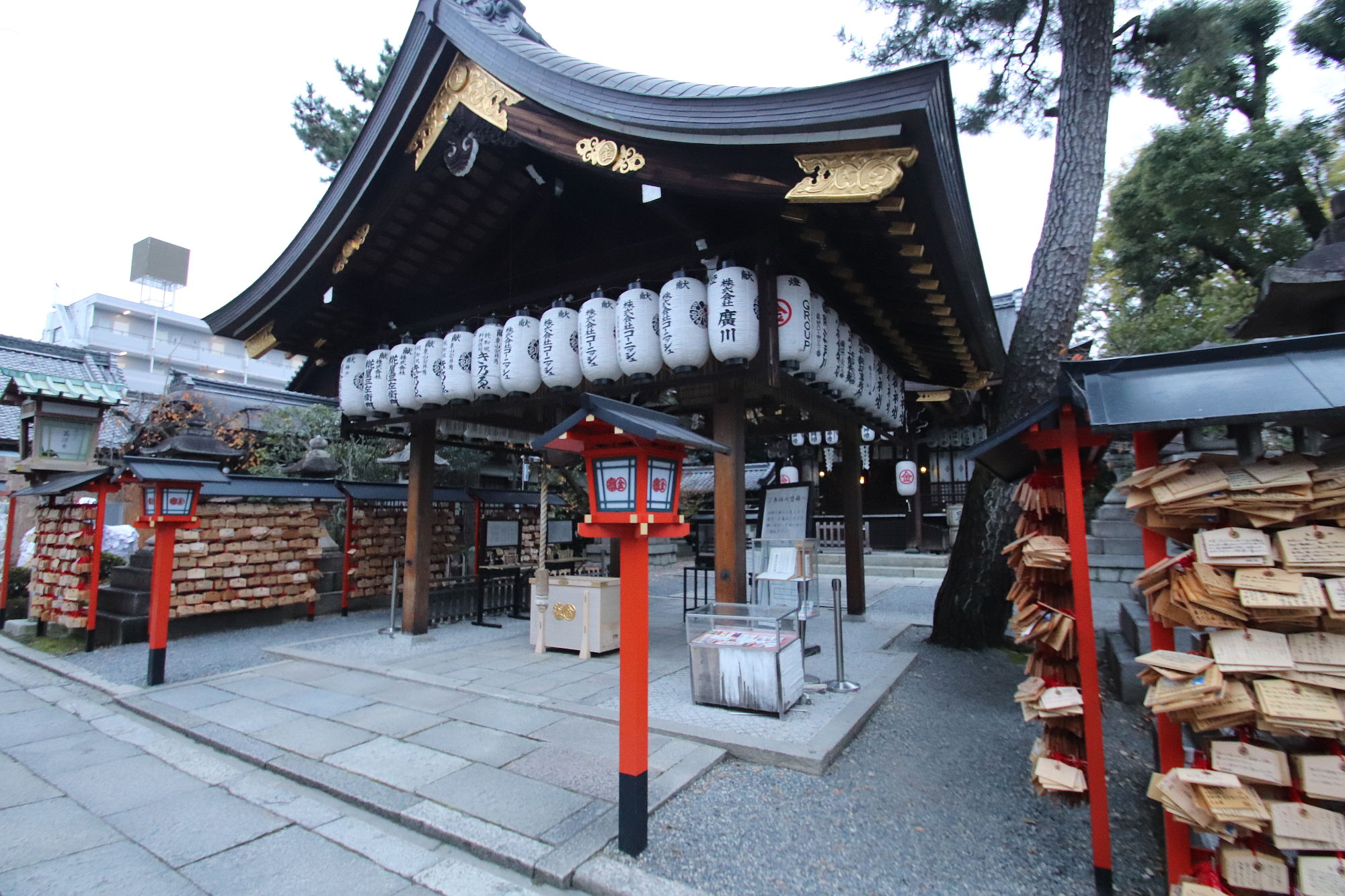 縁切り神社（安井金比羅宮）の拝殿