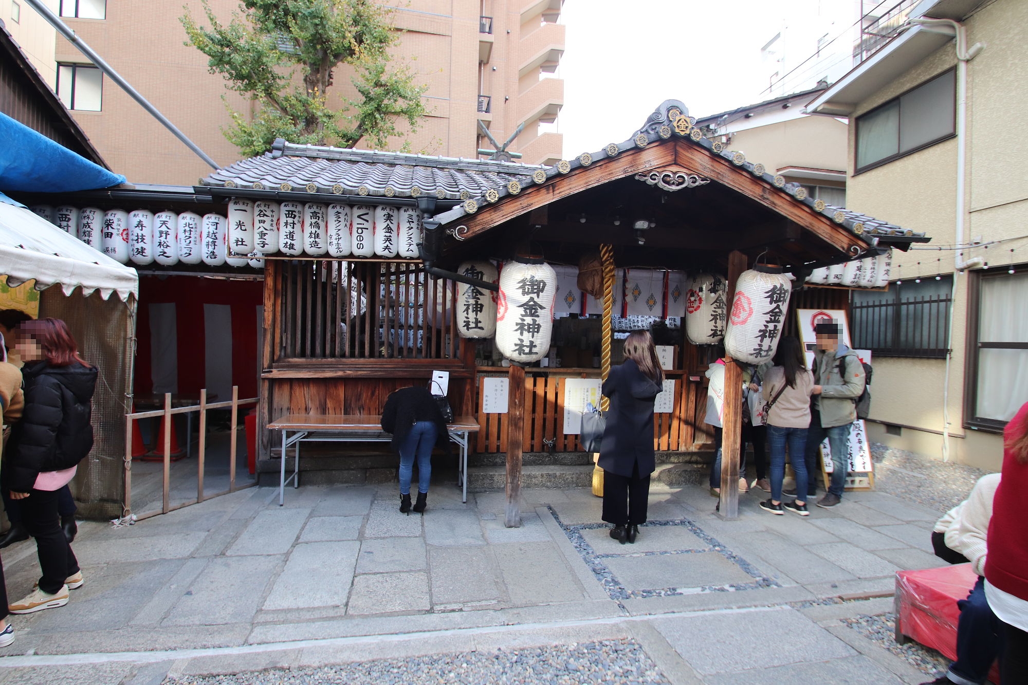 御金神社の拝殿