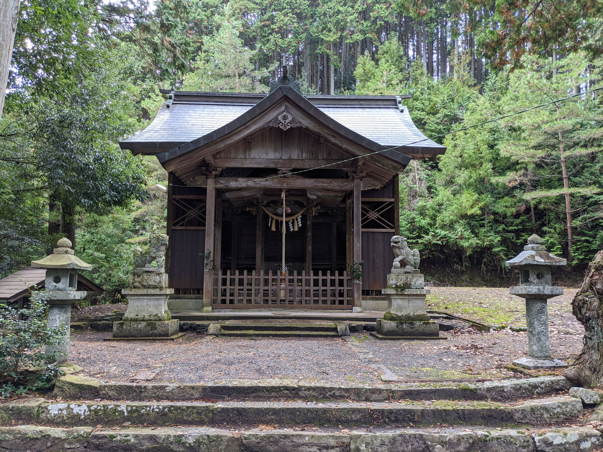 青垣町山垣の八幡神社