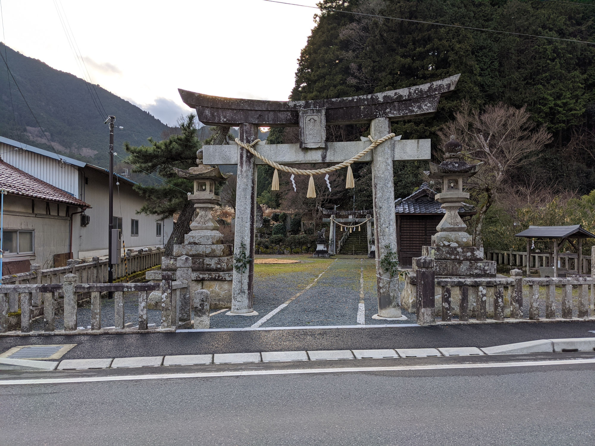 八幡神社の鳥居